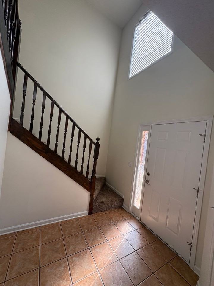 118 W Briar Dr - Photo 3 of 26