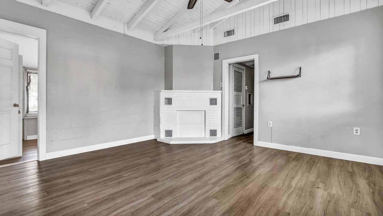 2523 19th St S - Photo 3 of 26