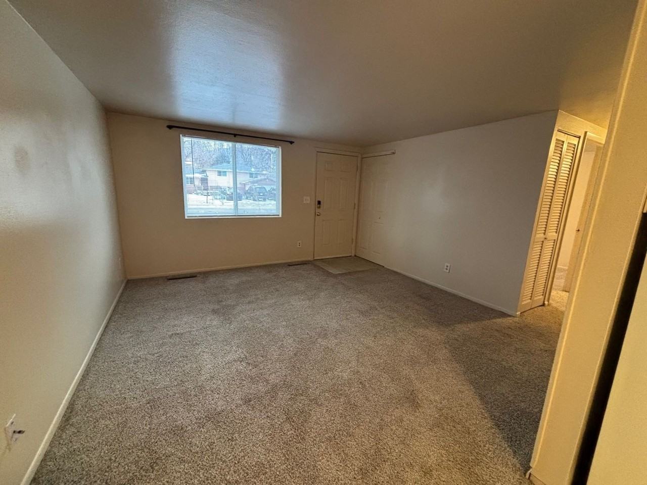 1227 Maxwell St - Photo 3 of 13