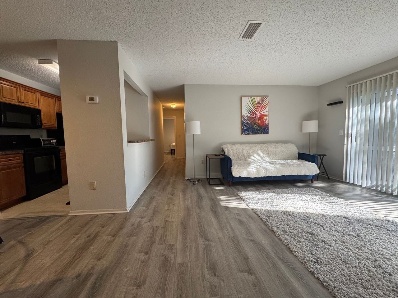 3705 Sw 27th St - Photo 3 of 17