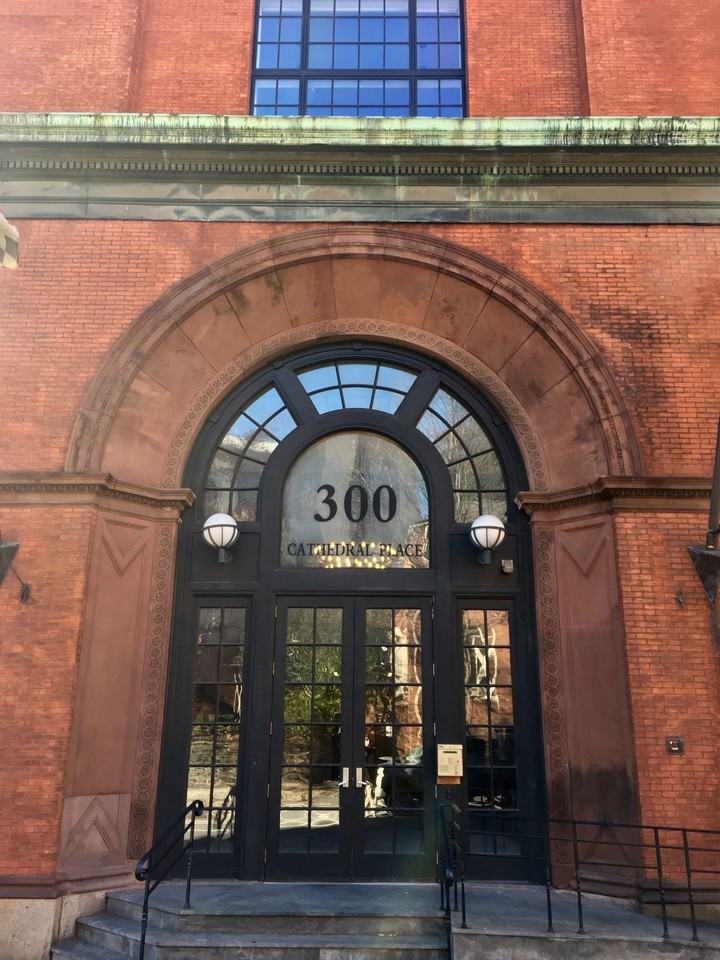 Cathedral St 300 - Photo 2 of 47