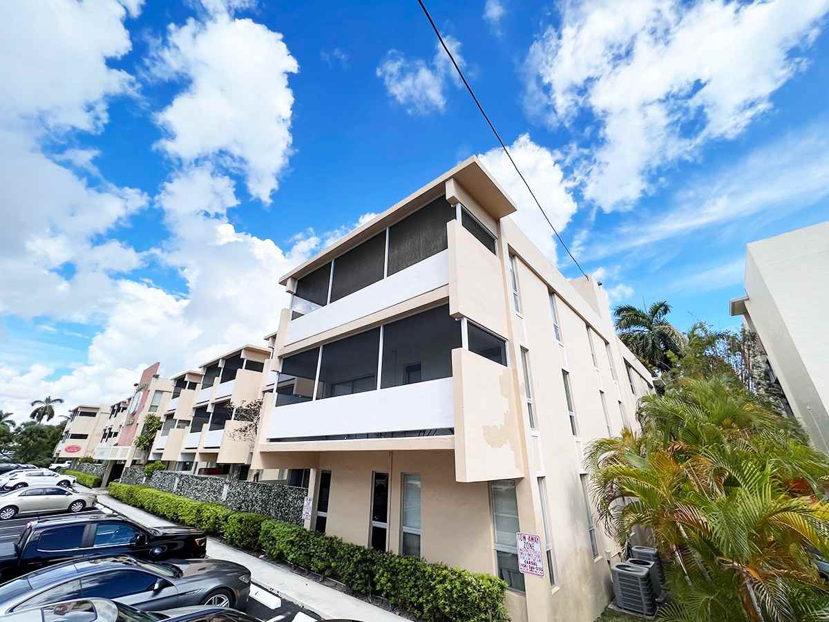 1401 SE 15th St - Photo 6 of 32