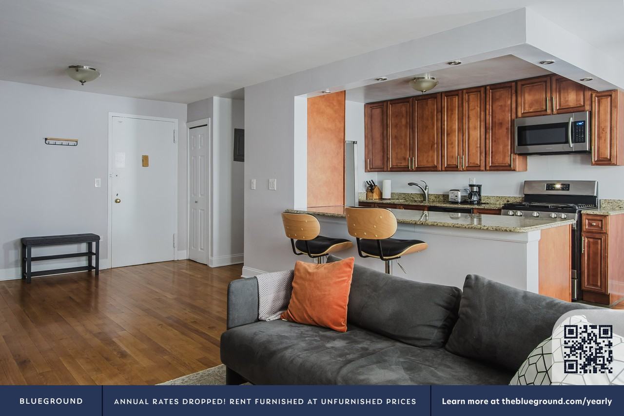 50 West 97th Street - Photo 3 of 24