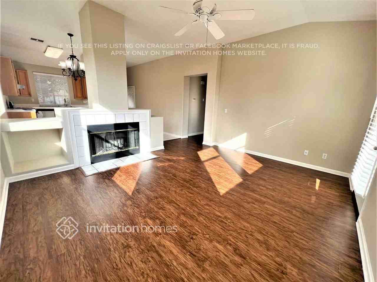 2500 Hooftrail Way - Photo 3 of 18