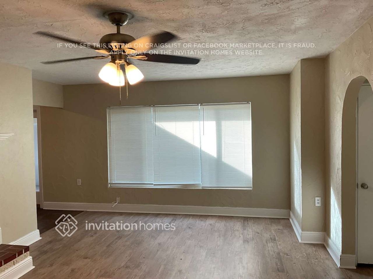 242 Magellan Dr - Photo 2 of 17