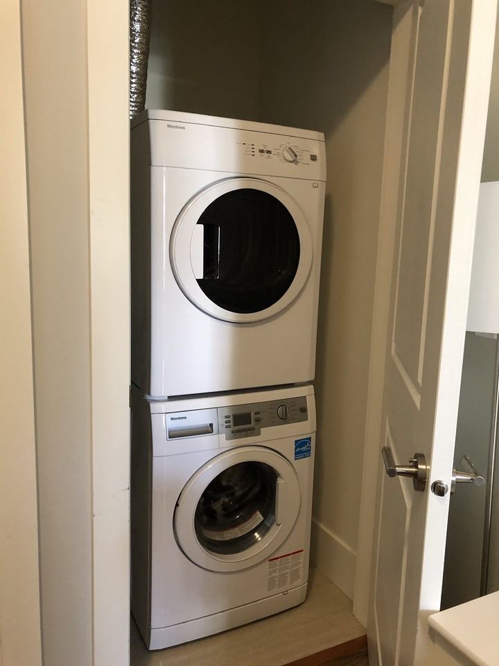 6340 Kalamalka Cres - Photo 3 of 6