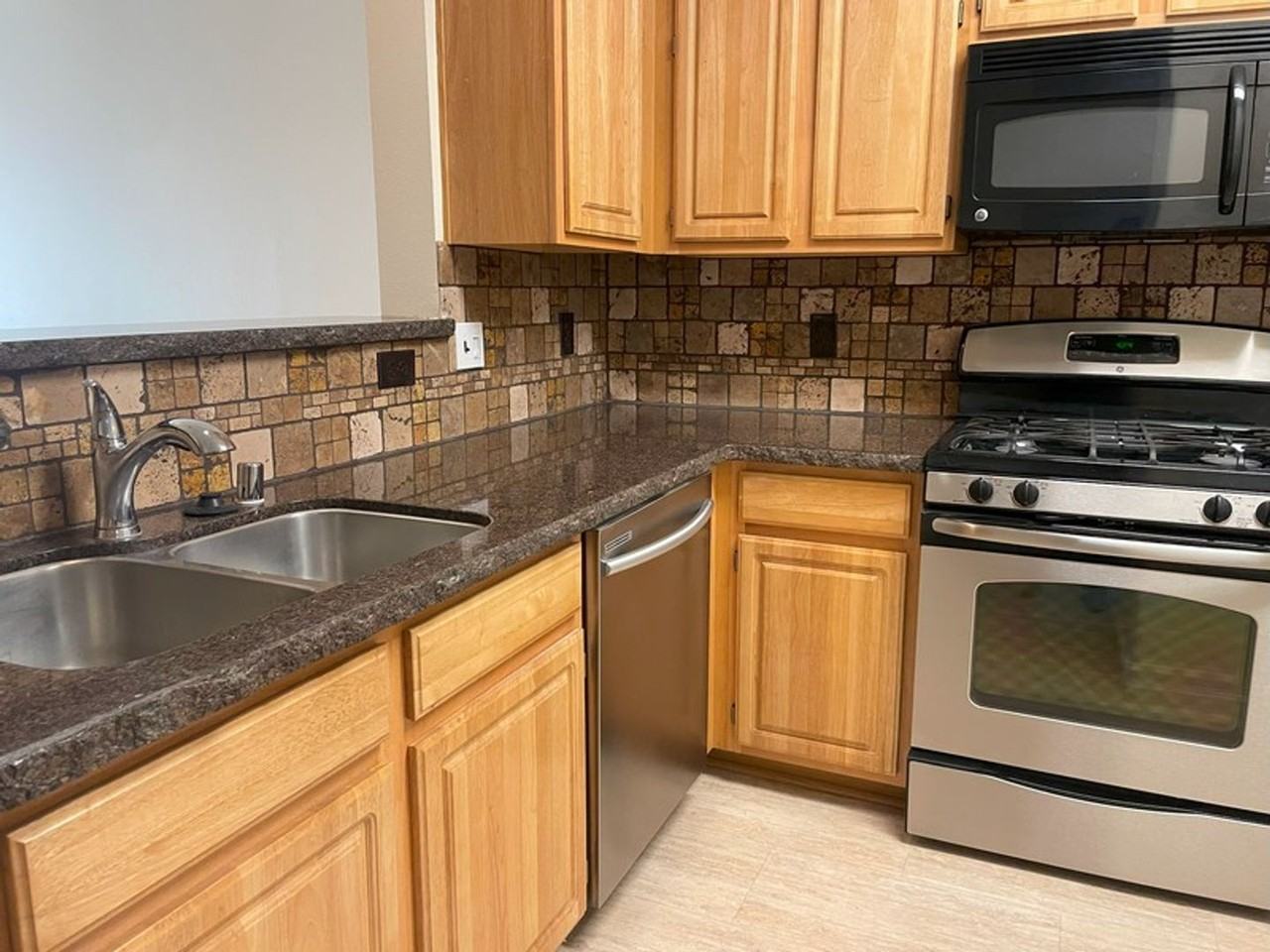 900 Reno Rental Finders - 900 S. Meadows Pkwy #723 - Photo 7 of 22