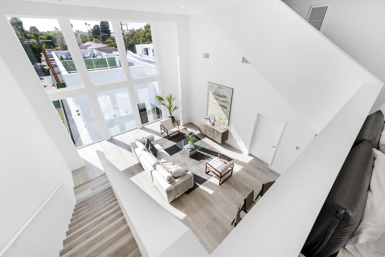 MAGNOLIA NINETEEN - Photo 3 of 16