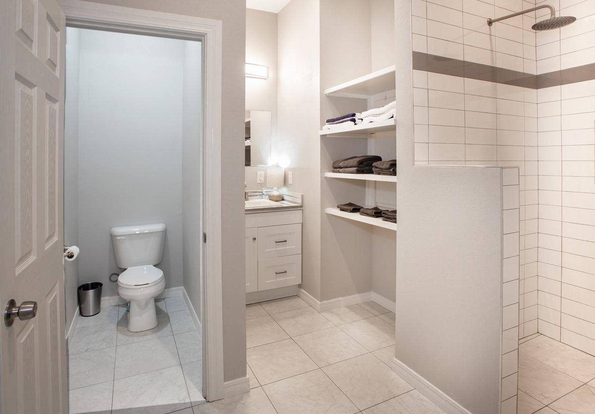 5300 West Memorial Road - Photo 4 of 8