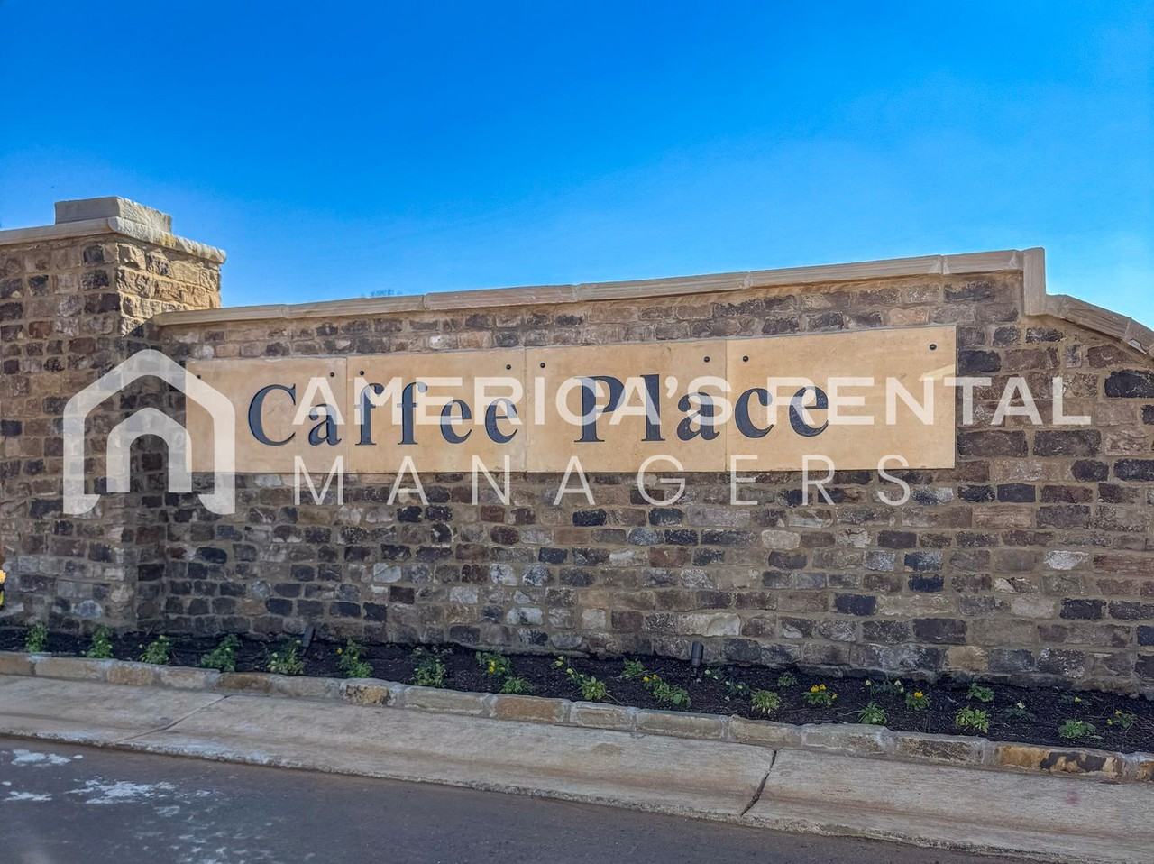 18585 Spring St - Photo 3 of 33