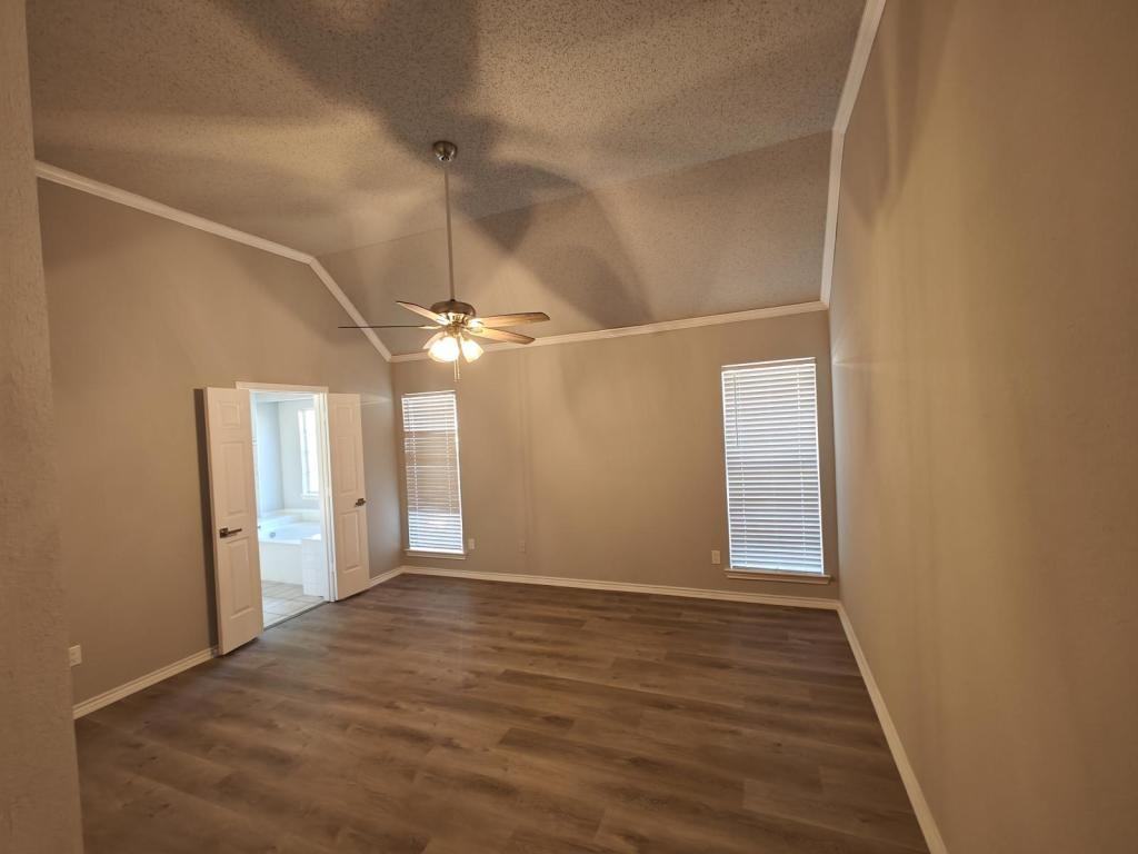 8504 Pebblebrook Dr - Photo 7 of 17