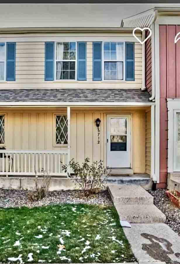 6712 S Holland Way - Photo 2 of 26