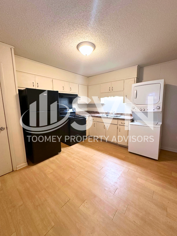 676 Welworth Street - Photo 3 of 12