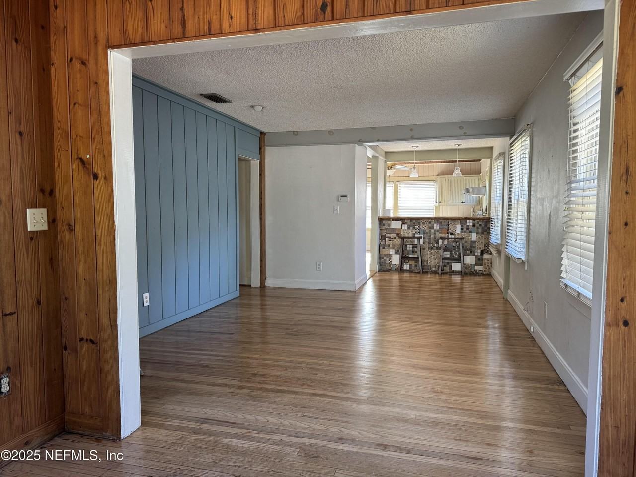 1822 Inwood Ter - Photo 2 of 14