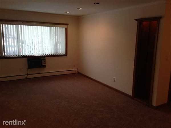 19765 Martin Rd - Photo 3 of 7