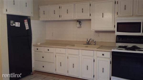 South Pointe Apartments - Photo 3 of 7