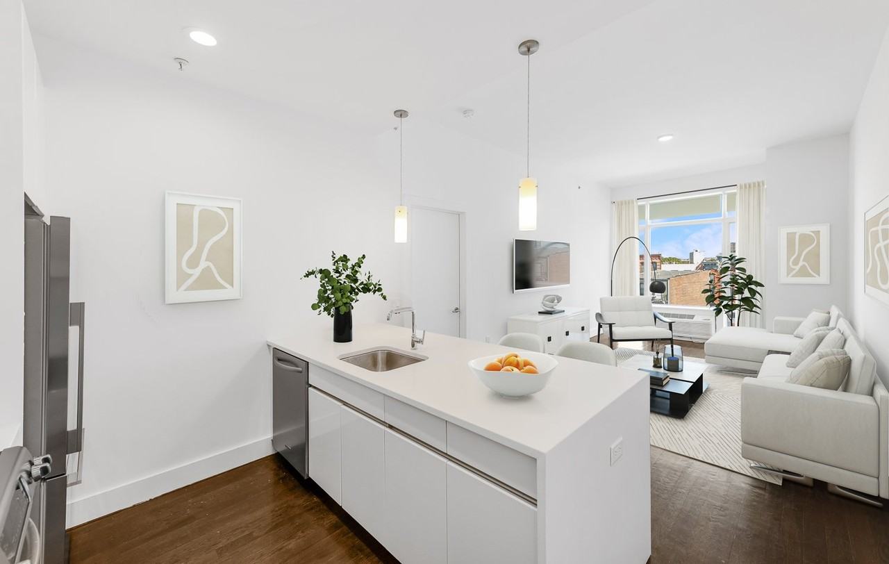 DVORA 109 C. COLUMBUS - Photo 5 of 15