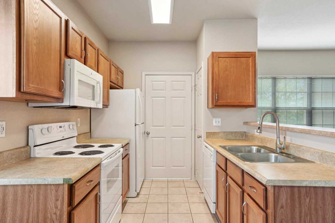 Parc at Rogers - Photo 4 of 25