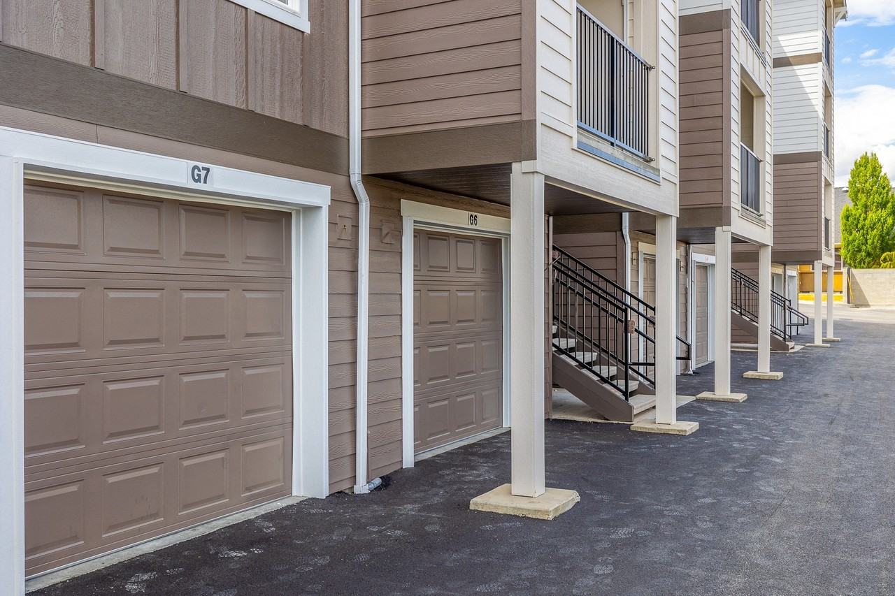 Tides at Willow Pointe - Photo 4 of 30