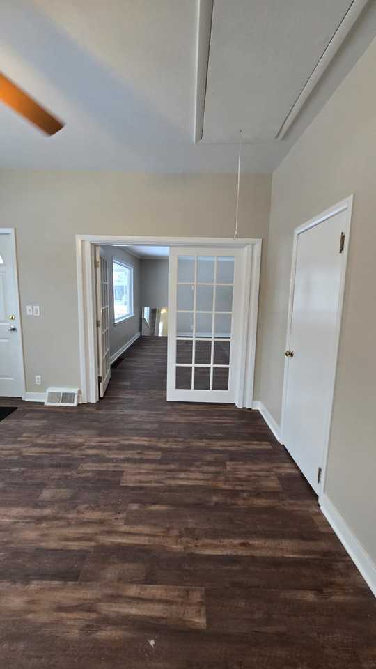 108 West North Street - Photo 3 of 21