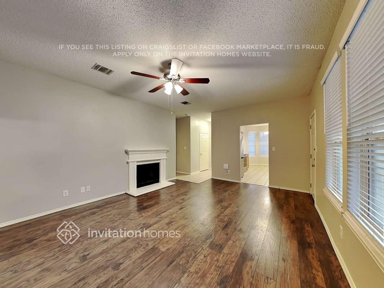 3932 Overlake Dr - Photo 4 of 17