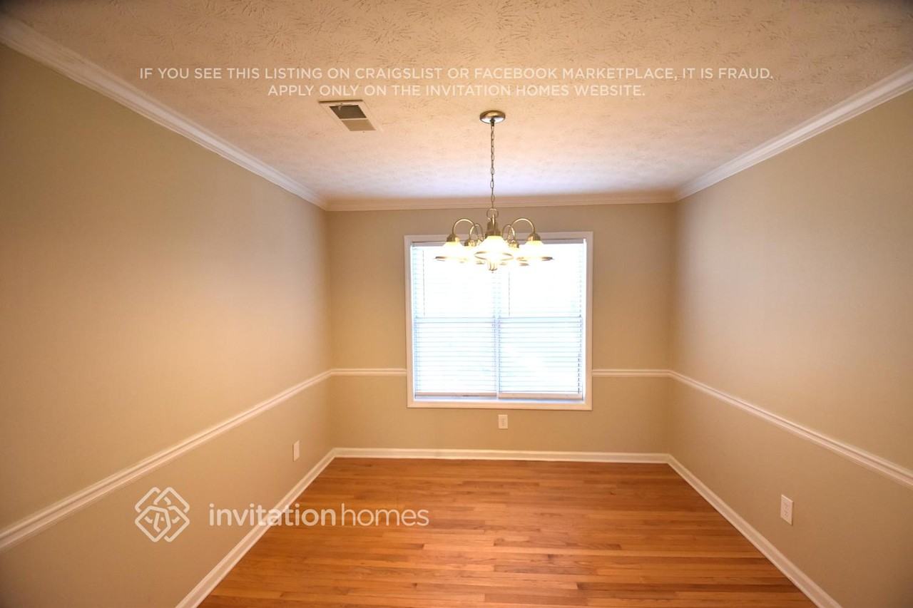 3400 Cove Creek Ct - Photo 5 of 14