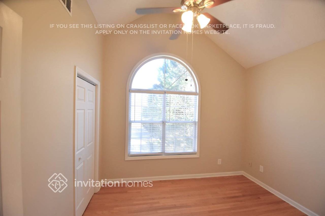 3400 Cove Creek Ct - Photo 6 of 14