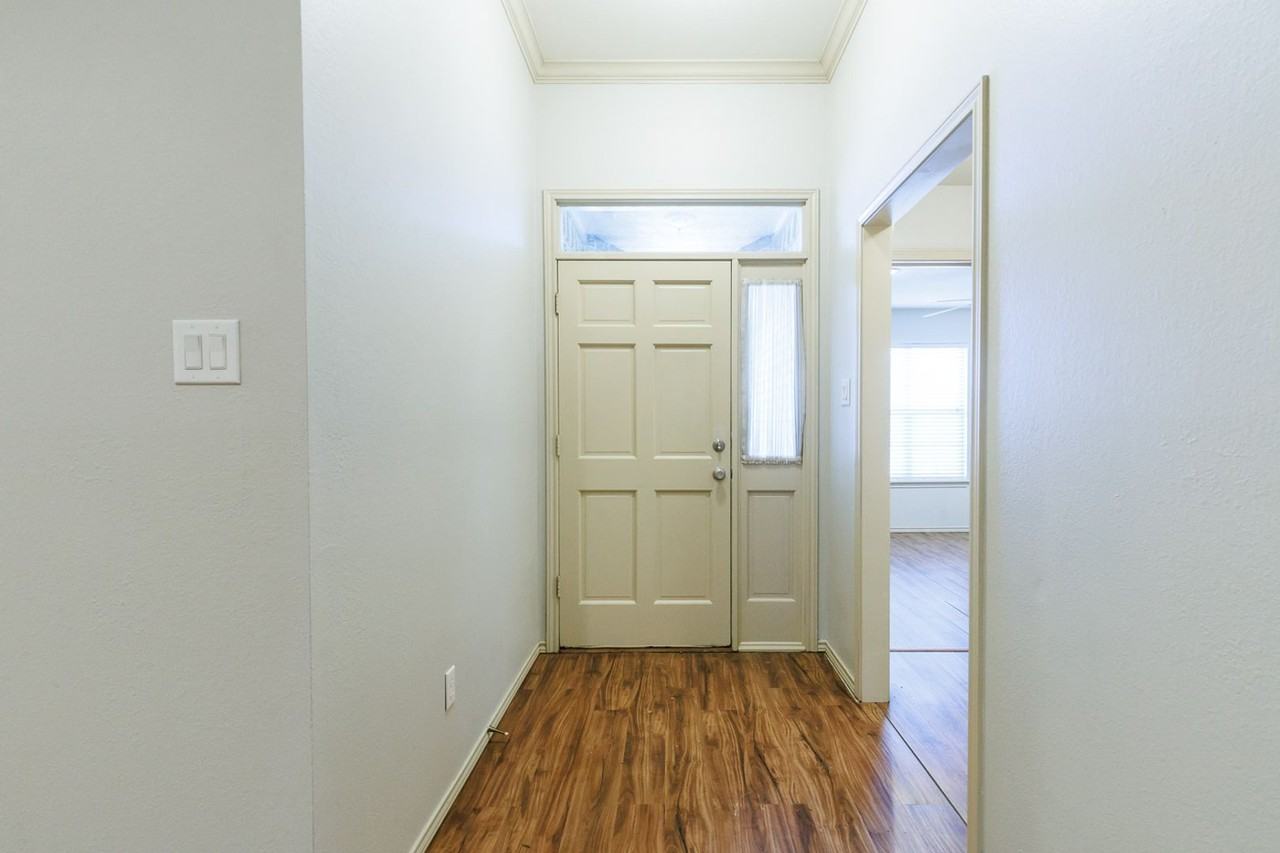 8210 Chicago Ave - Photo 3 of 21