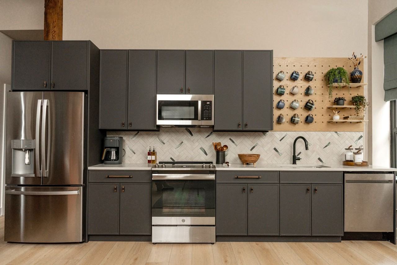 829 N 3rd St Rentals - Photo 3 of 39