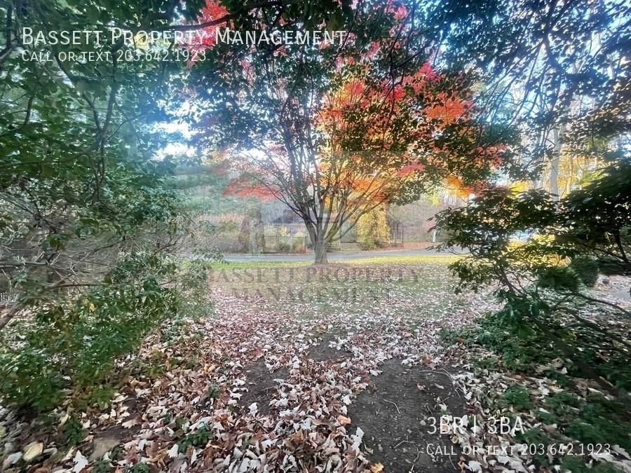 20 Arrowhead Rd - Photo 2 of 34