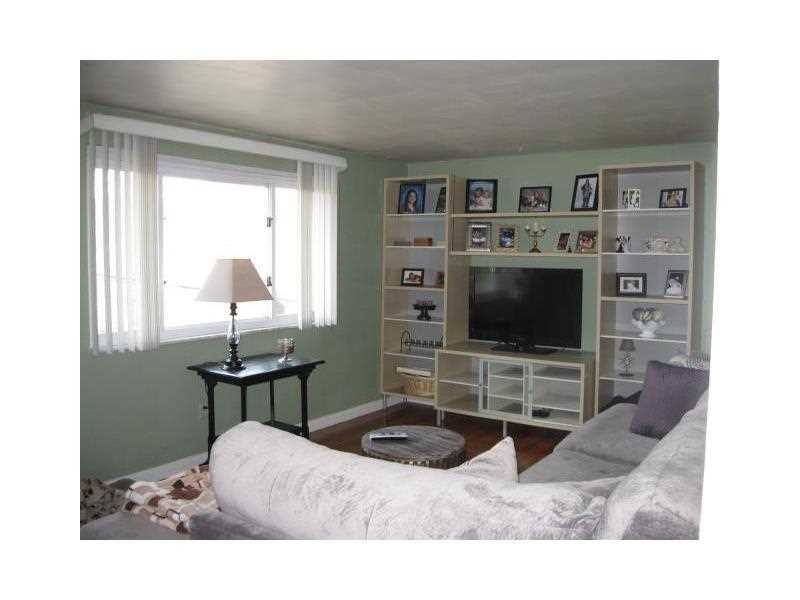 1495 Washington Ave - Photo 3 of 25