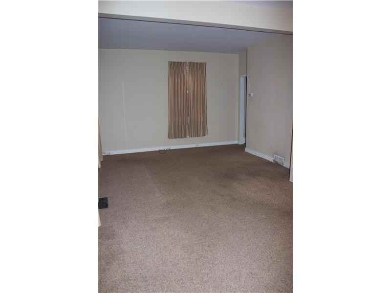 646 Beaver Rd - Photo 2 of 8
