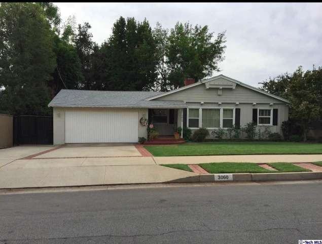 3060 Oneida St - Photo 2 of 15