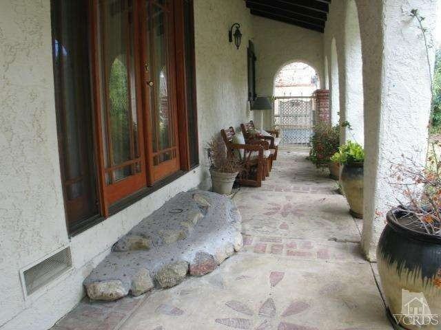 5451 Colodny Dr - Photo 3 of 13