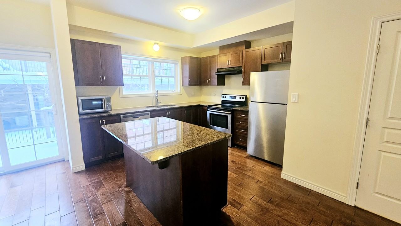 195 Saint Leger Street - Photo 2 of 22