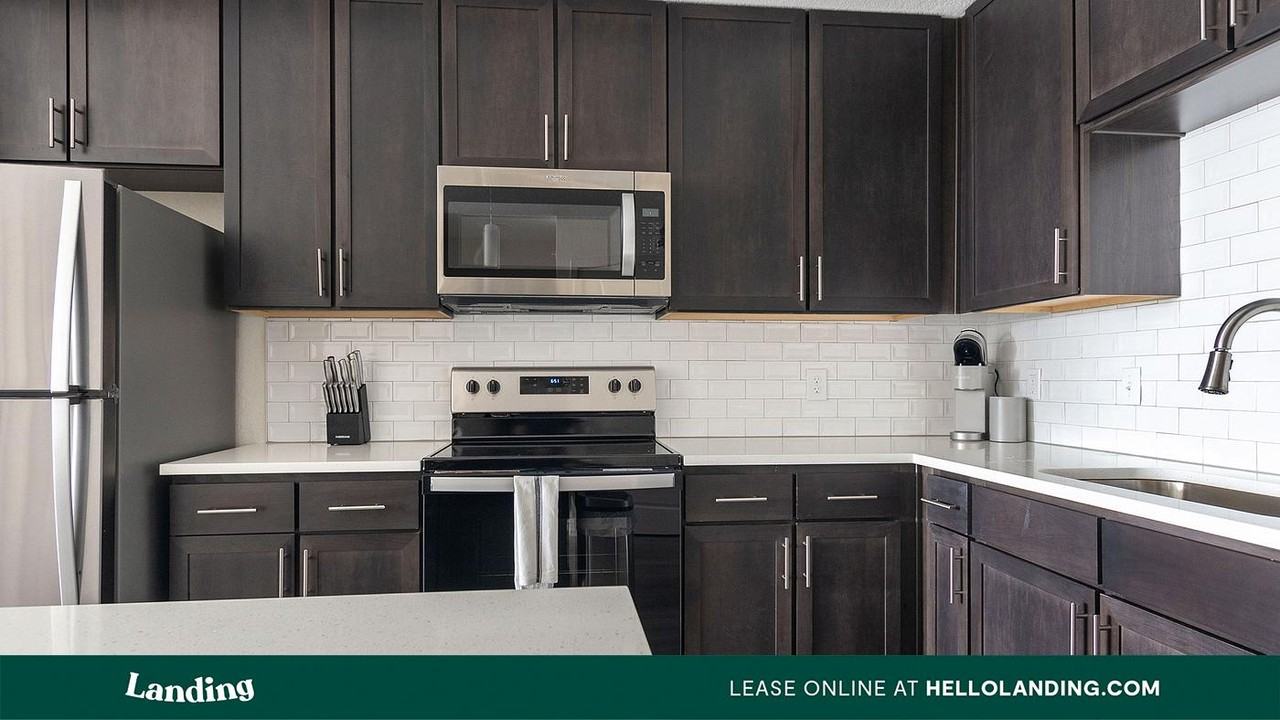 9650 52nd Ave E - Photo 5 of 50