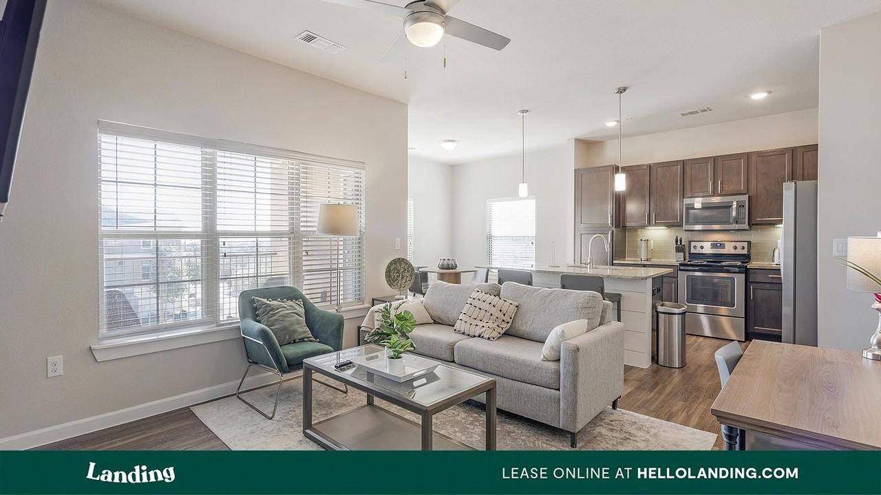 2745 Westpointe Dr - Photo 2 of 50