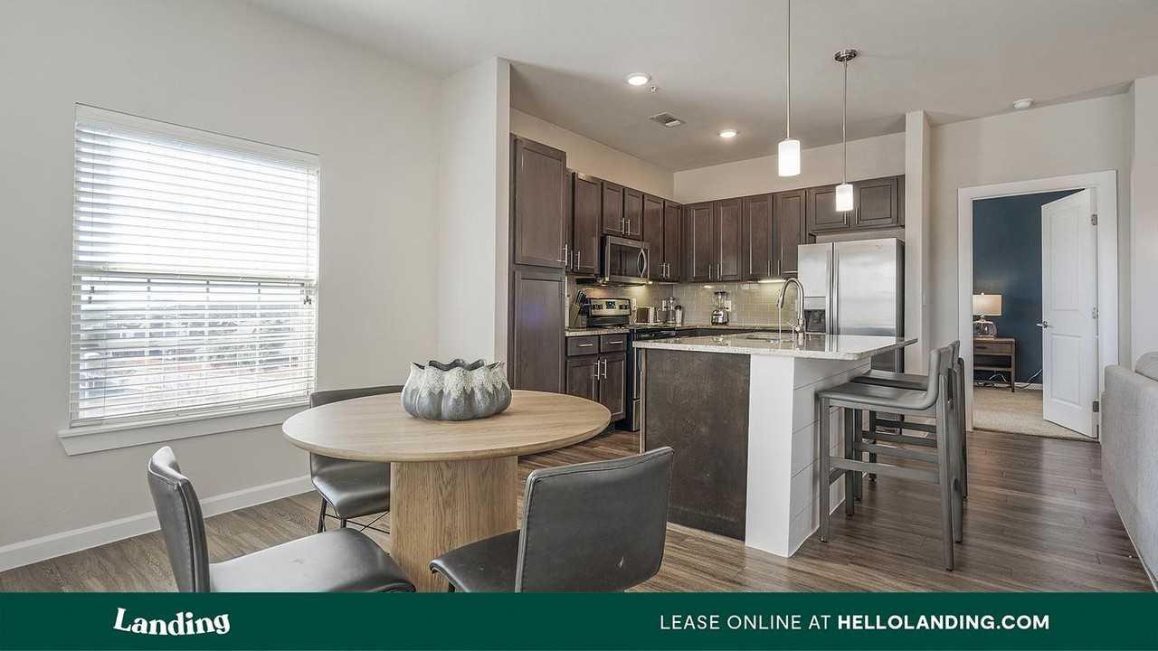 2745 Westpointe Dr - Photo 3 of 50
