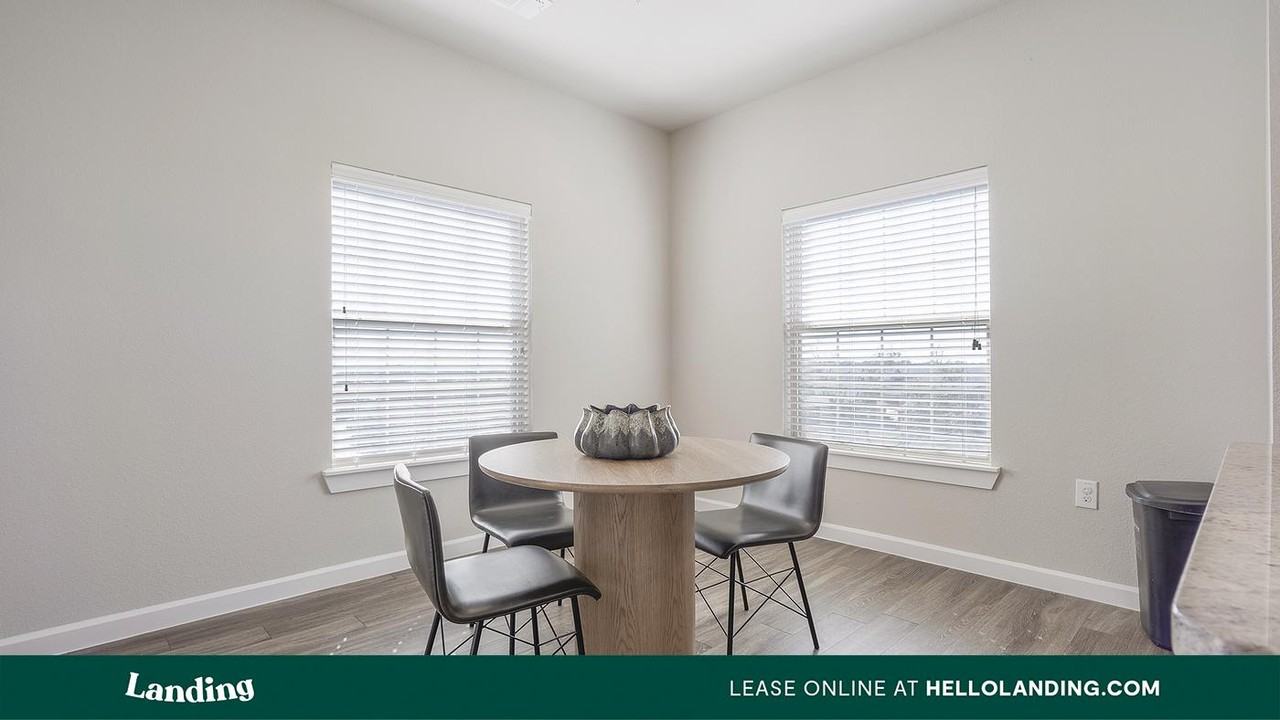 2745 Westpointe Dr - Photo 5 of 50