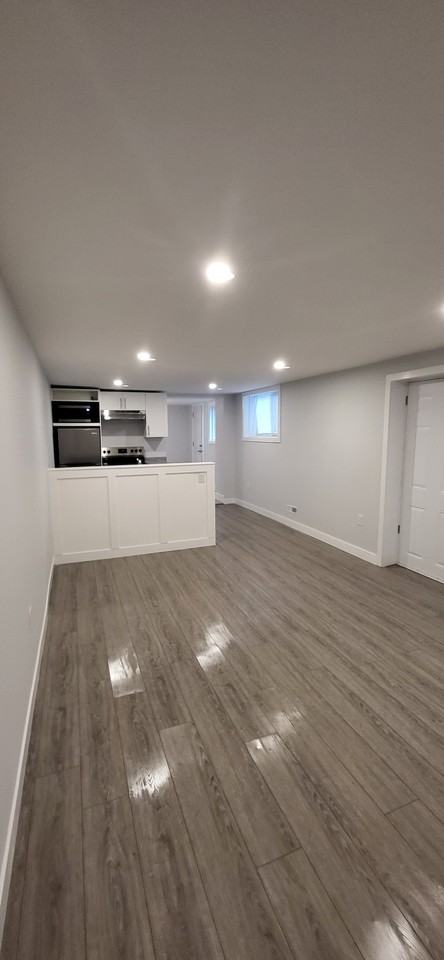 121 Lyman Street - Photo 2 of 37