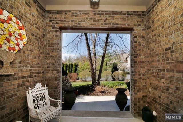 282 Hampshire Ridge - Photo 2 of 25