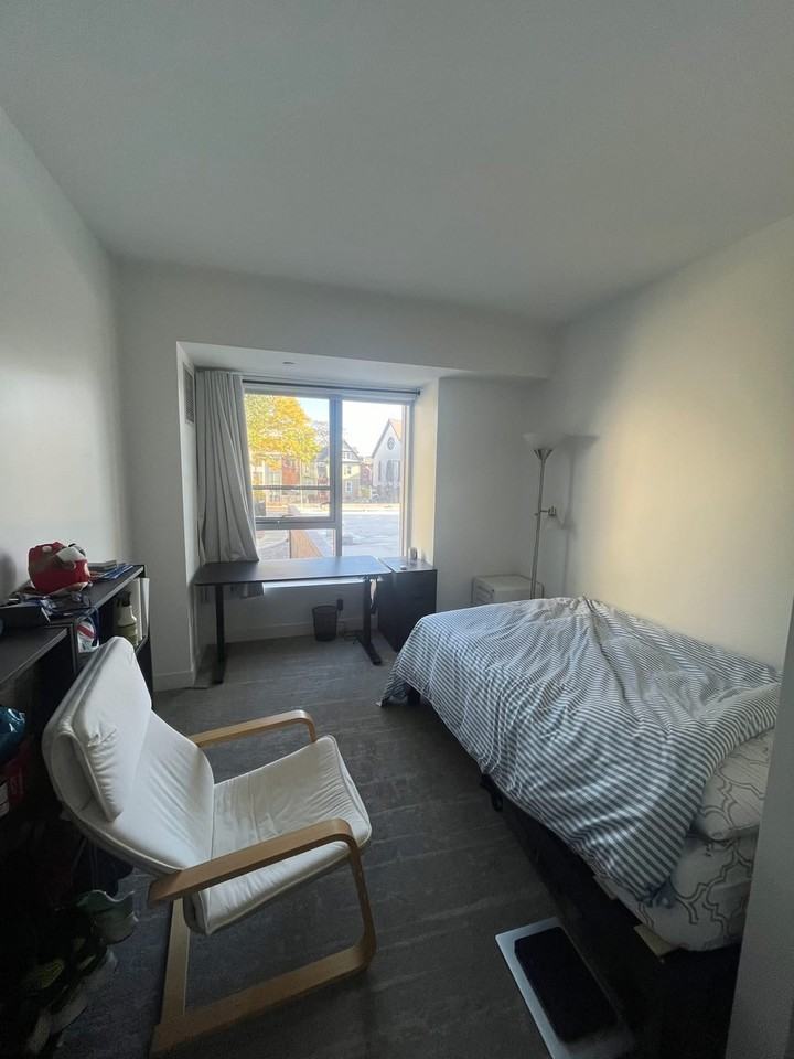 425 Massachusetts Ave - Photo 5 of 12