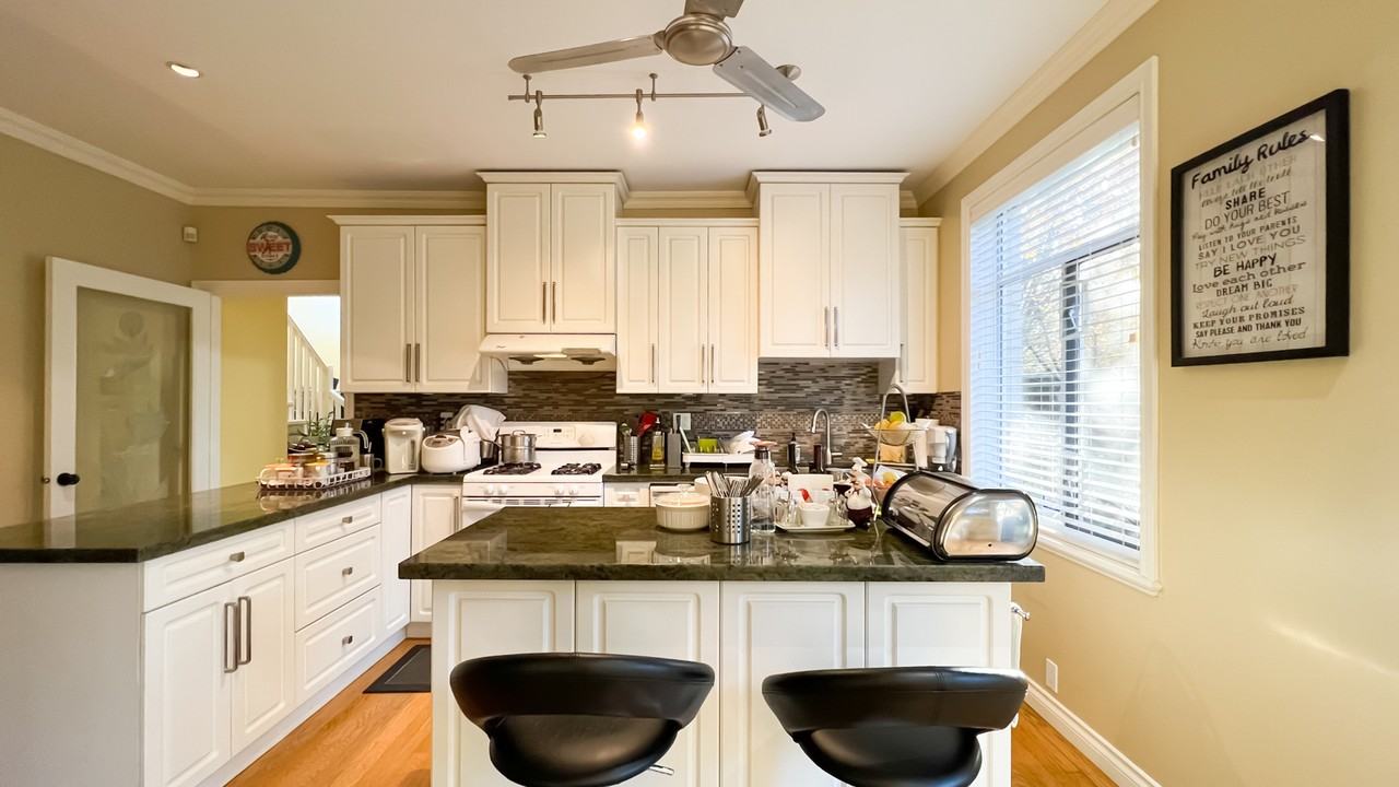 5600 Dover Crescent #5 - Photo 2 of 33