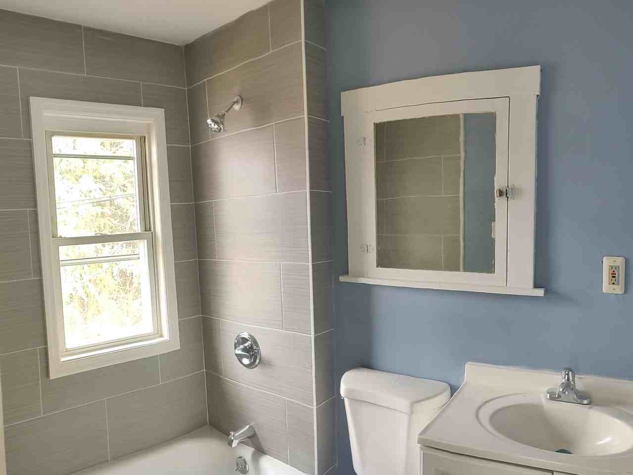 102 Red Mountain Avenue - Photo 2 of 9