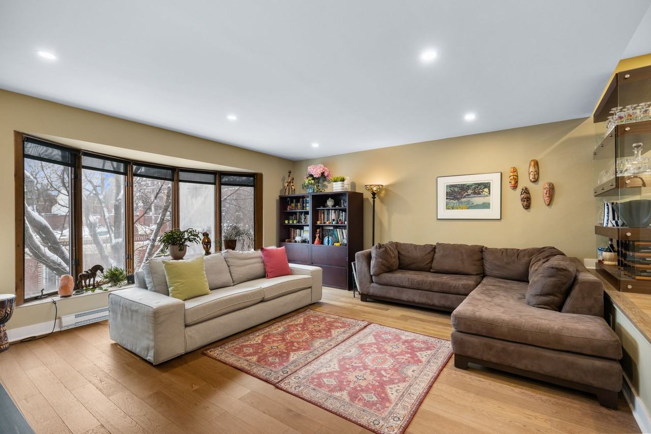 429 Avenue Édouard-Charles - Photo 3 of 17