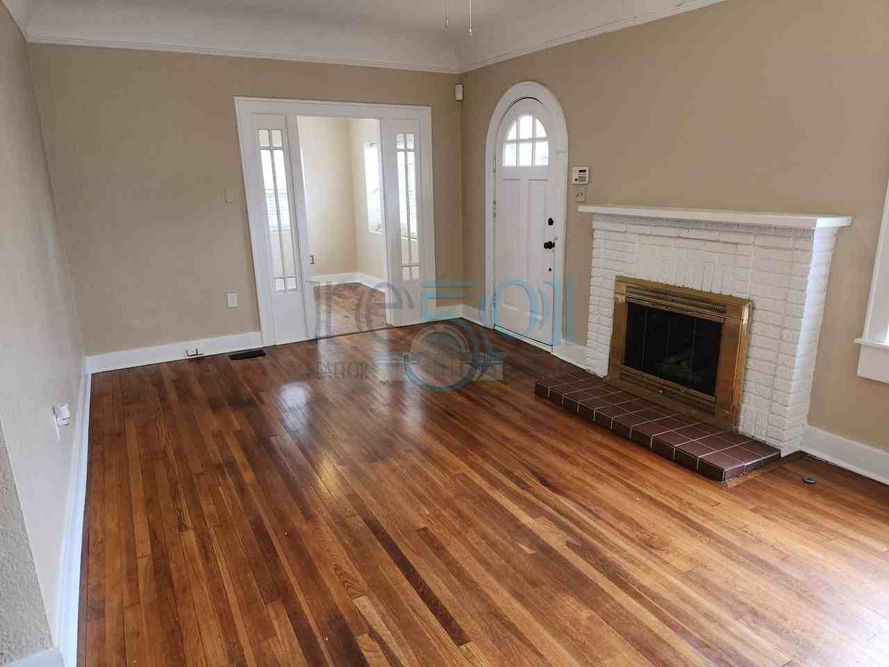 119 N Monroe St - Photo 5 of 43