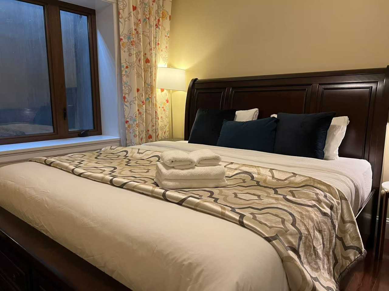 2195 Palmerston Avenue - Photo 2 of 18