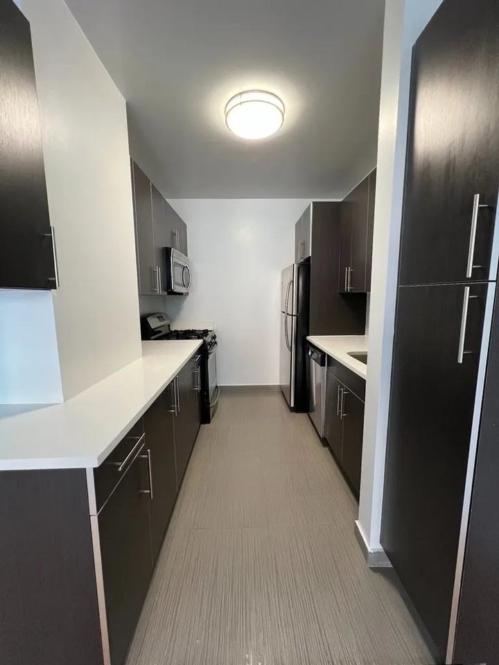 Water St #1912 - Photo 5 of 9