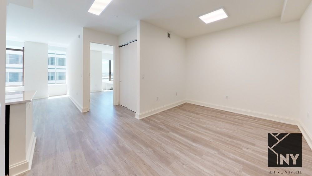 Hanover Sq #9E - Photo 3 of 11