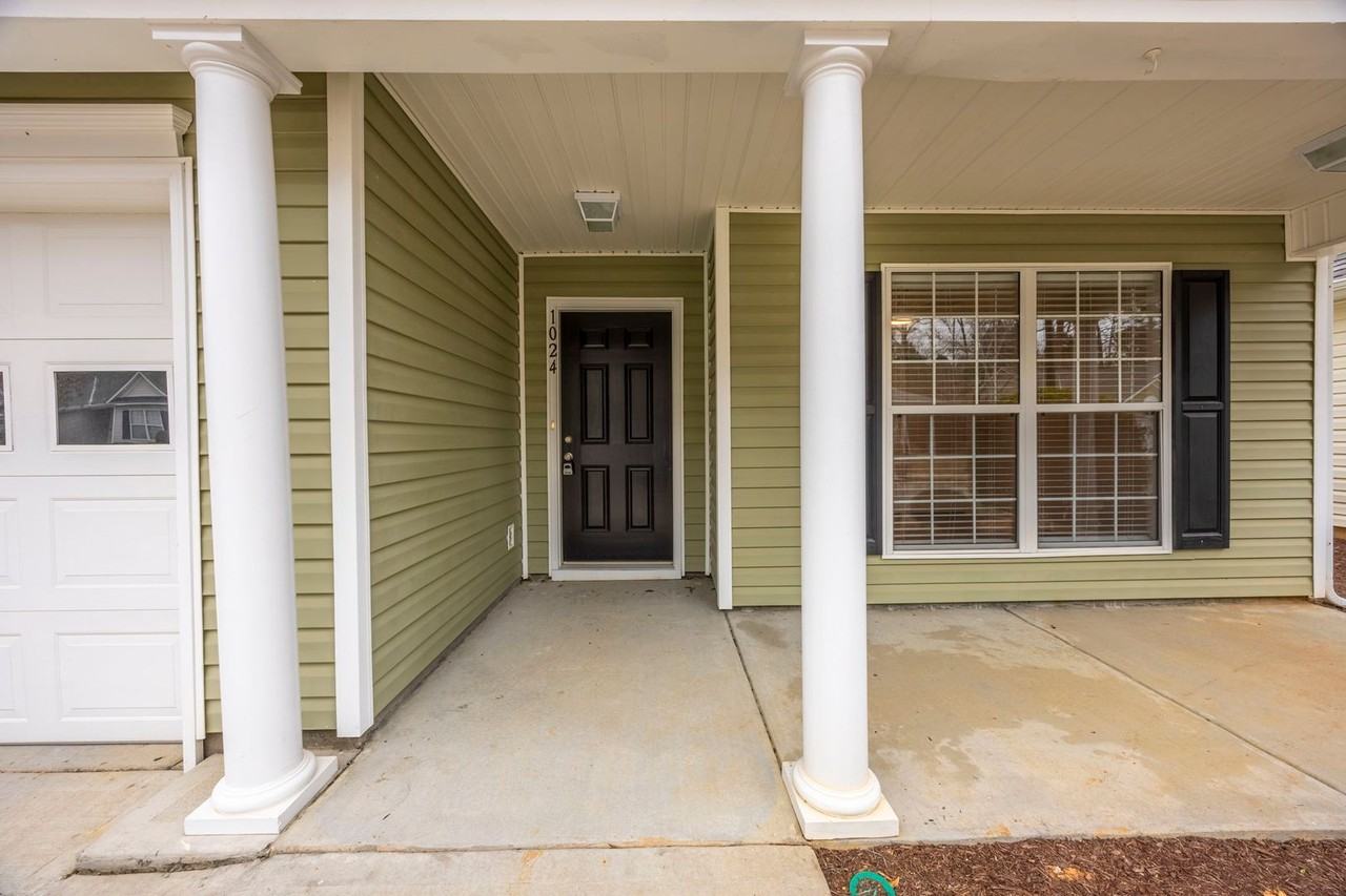 1024 Glencroft Dr - Photo 2 of 28